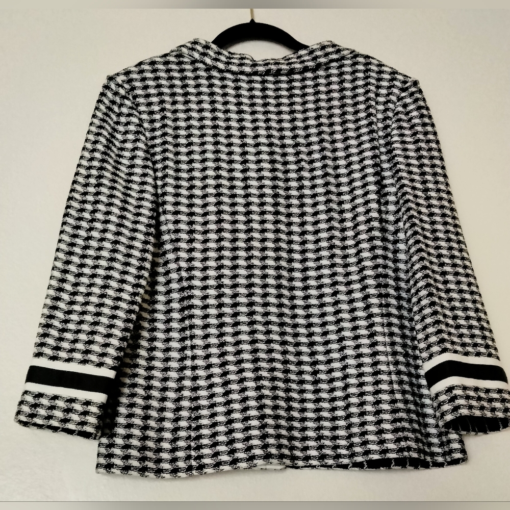 St John Evening Jacket, Black/White Size 12 - Picture 6 of 6